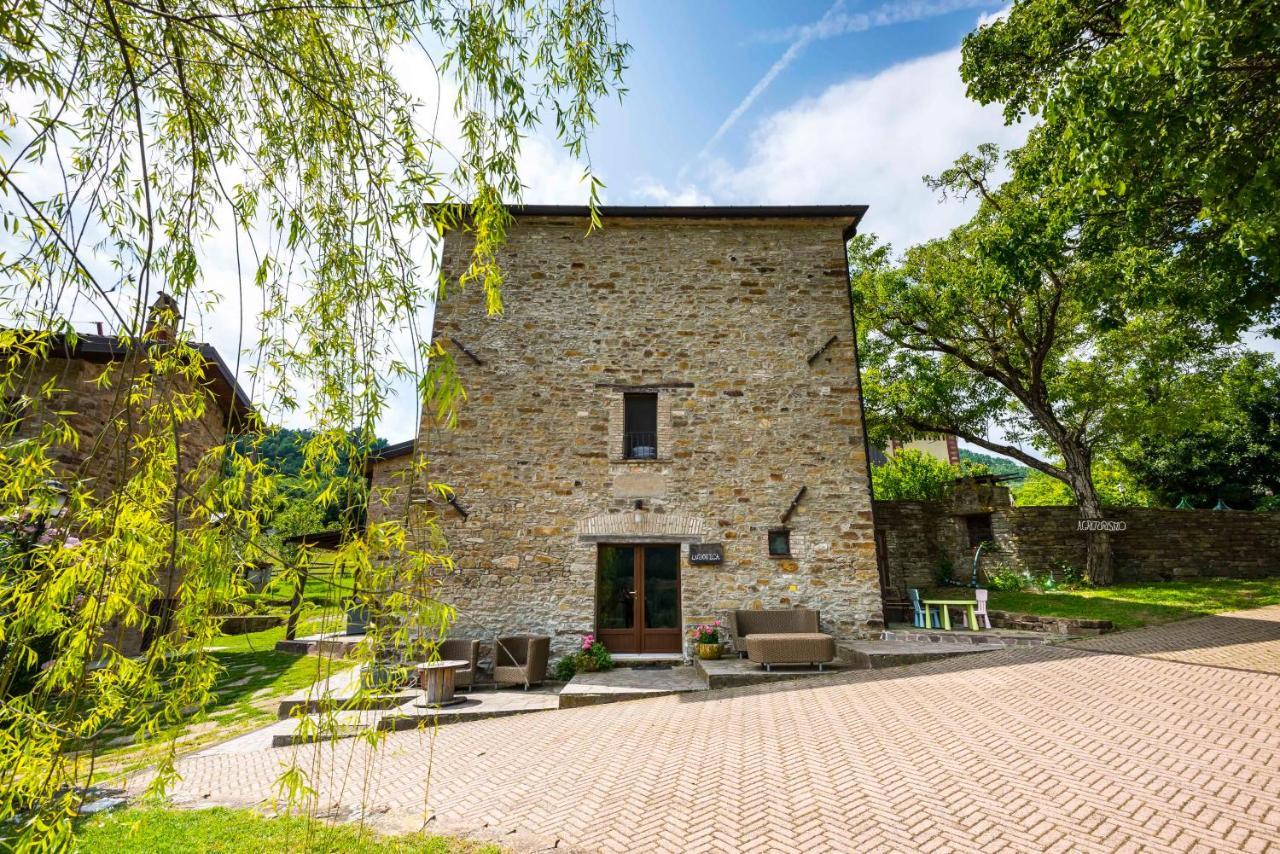 Agriturismo Il Salice Tizzano Val Parma ภายนอก รูปภาพ
