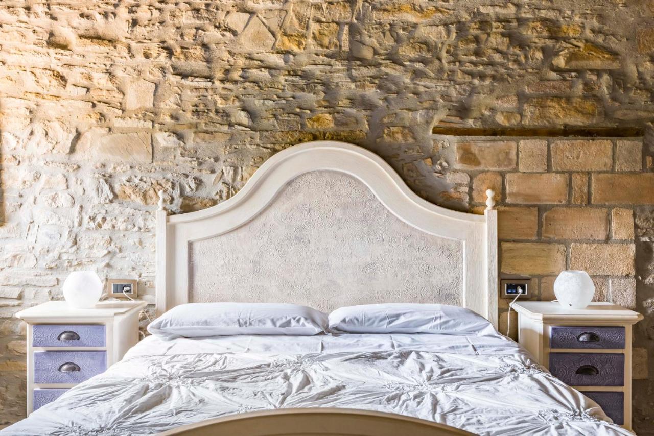 Agriturismo Il Salice Tizzano Val Parma ภายนอก รูปภาพ