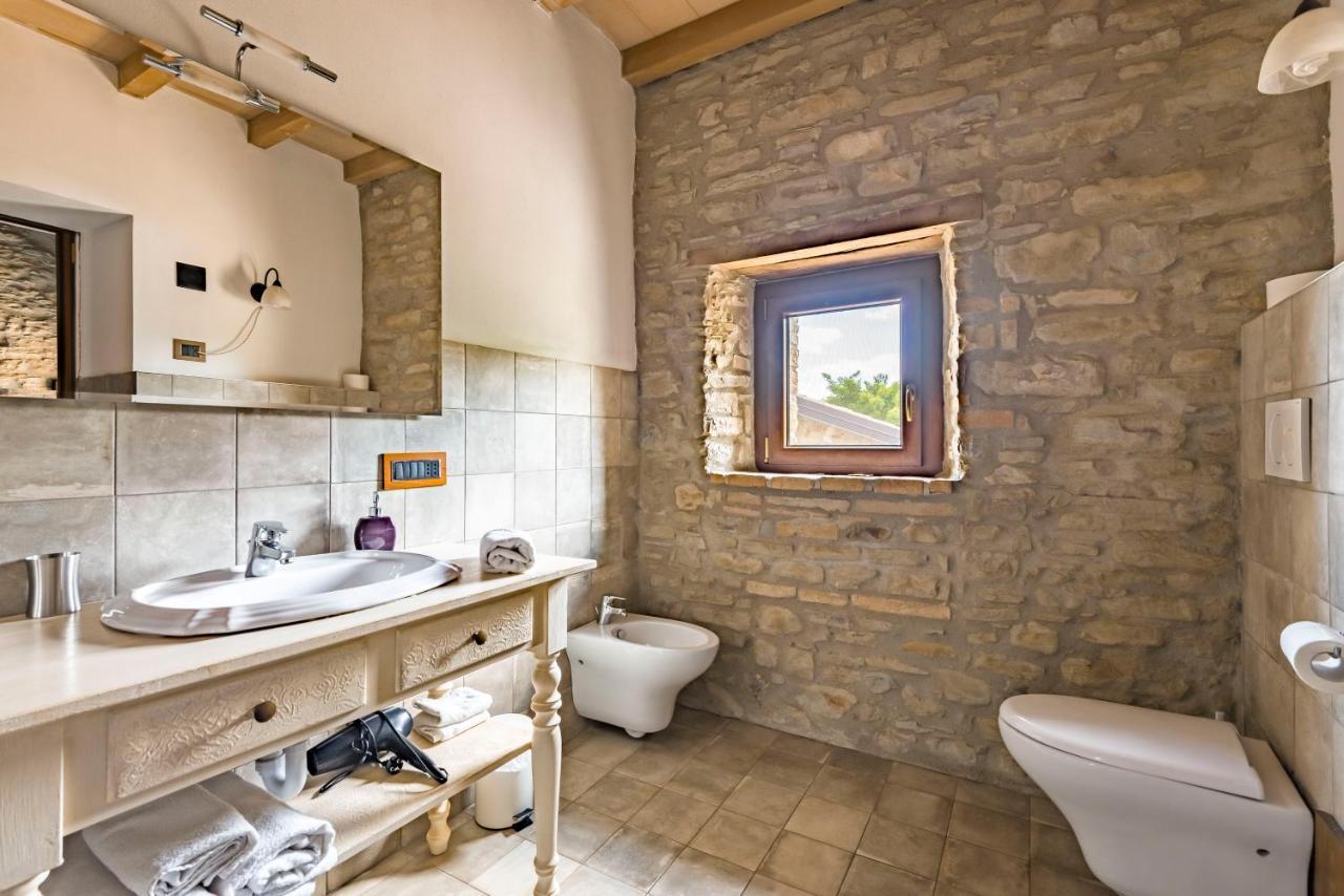 Agriturismo Il Salice Tizzano Val Parma ภายนอก รูปภาพ
