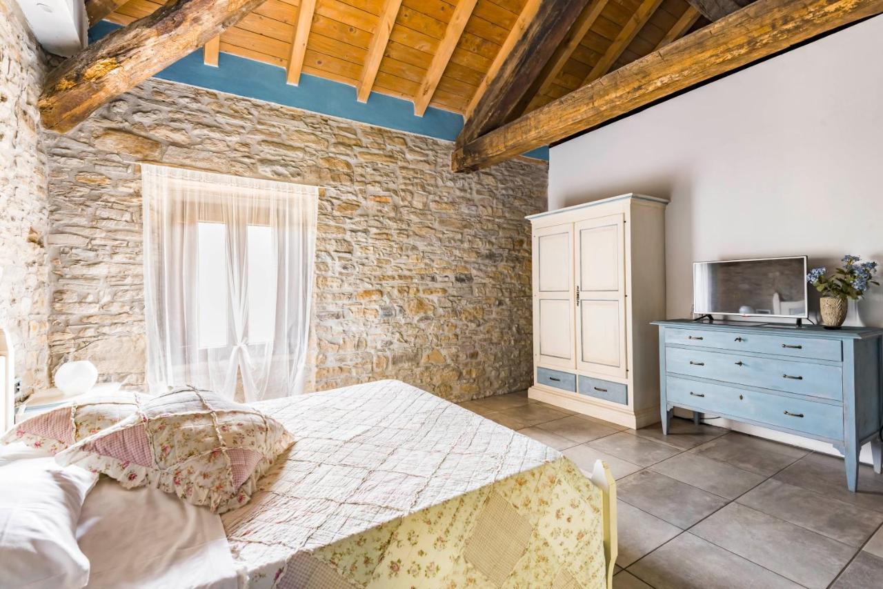 Agriturismo Il Salice Tizzano Val Parma ภายนอก รูปภาพ