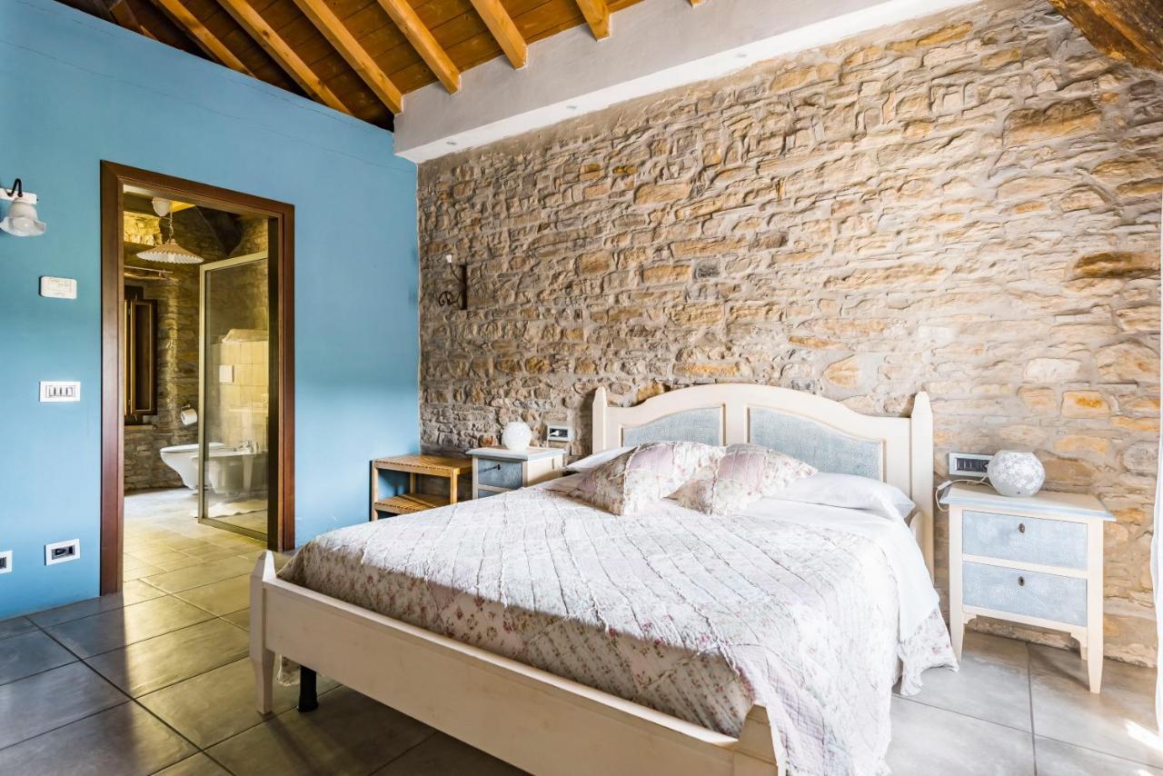 Agriturismo Il Salice Tizzano Val Parma ภายนอก รูปภาพ