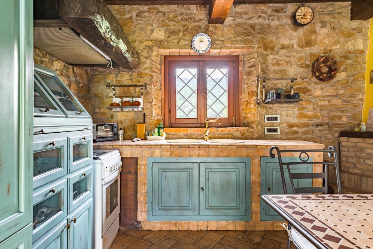 Agriturismo Il Salice Tizzano Val Parma ภายนอก รูปภาพ
