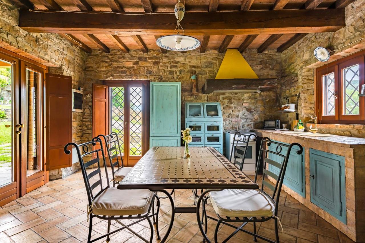Agriturismo Il Salice Tizzano Val Parma ภายนอก รูปภาพ