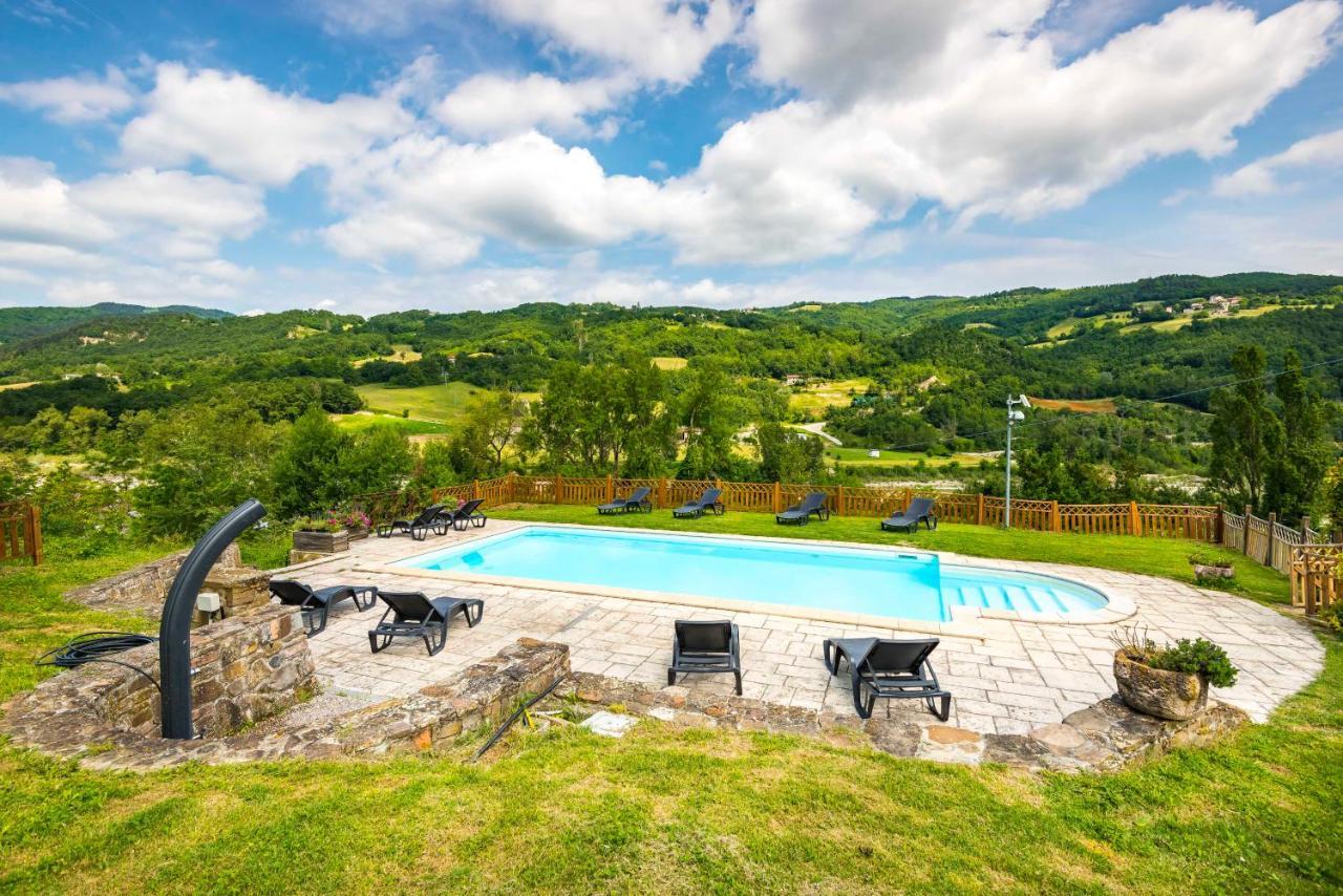 Agriturismo Il Salice Tizzano Val Parma ภายนอก รูปภาพ