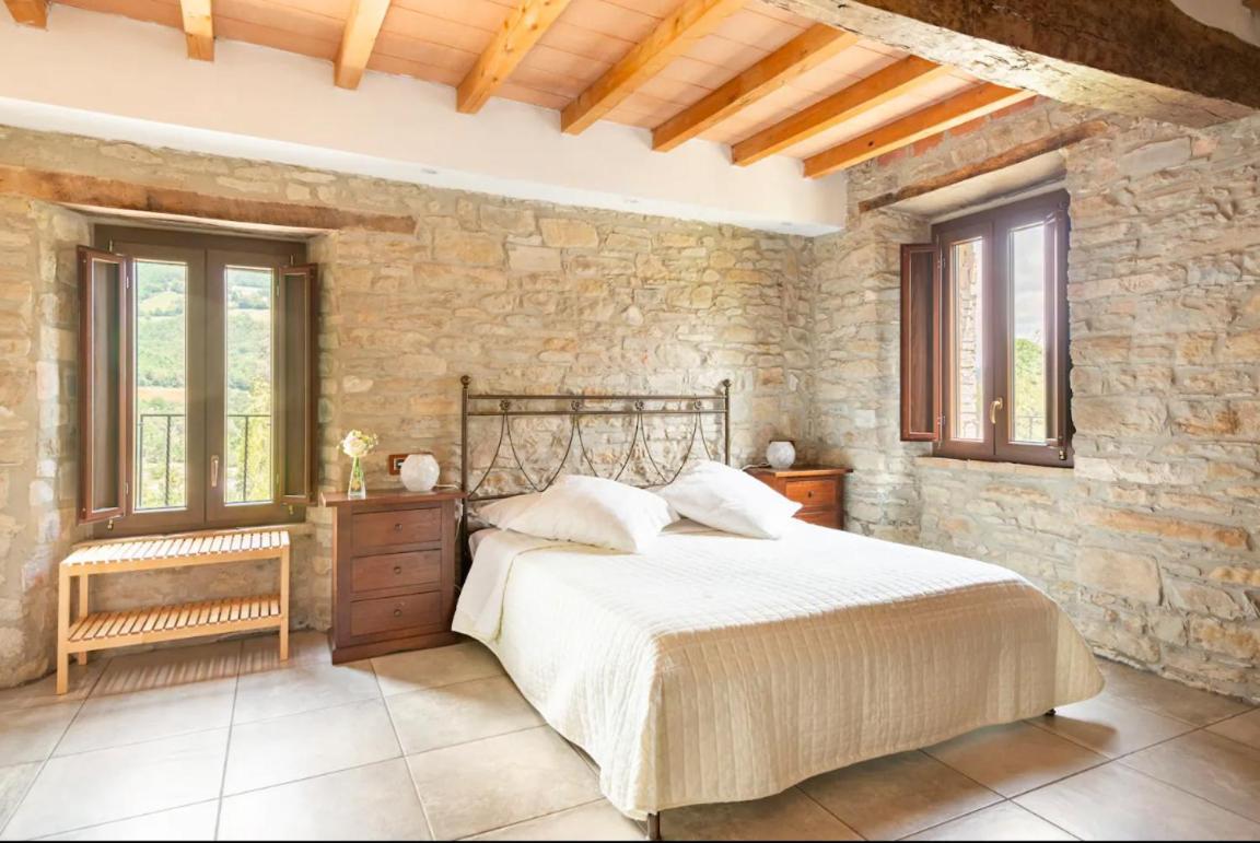 Agriturismo Il Salice Tizzano Val Parma ภายนอก รูปภาพ